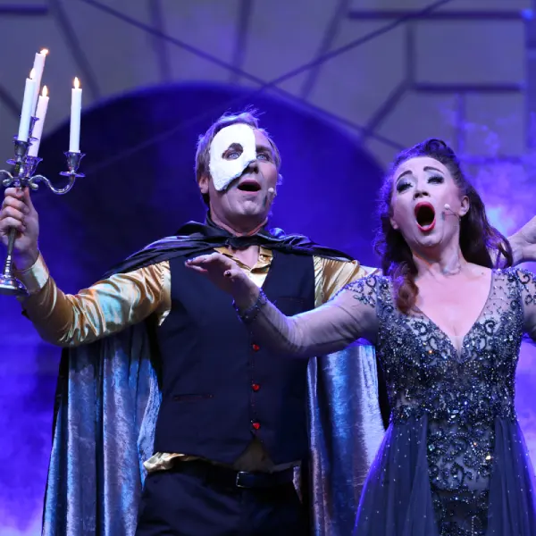 Münchner Open Air Sommer 2026 - Konzerte im Brunnenhof Sommernacht des Musicals – Zauber des Broadway